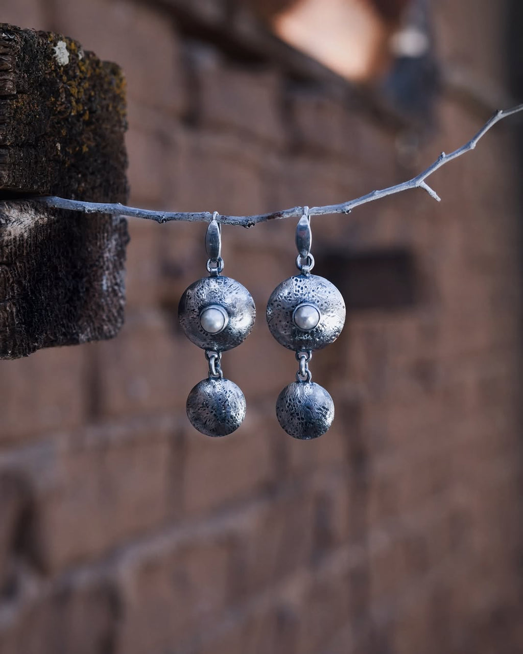 Saltwater Pearl Medallion Earrings