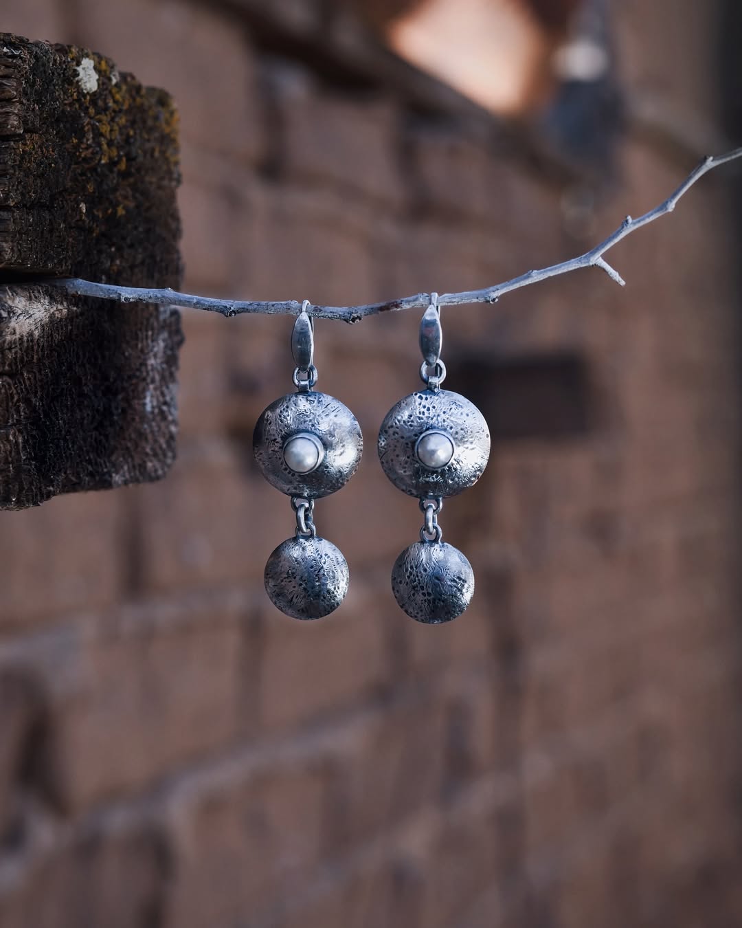 Saltwater Pearl Medallion Earrings